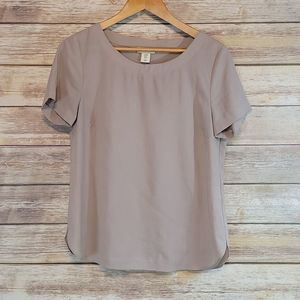 Adrienne Vittadini Grey Short Sleeve Blouse M